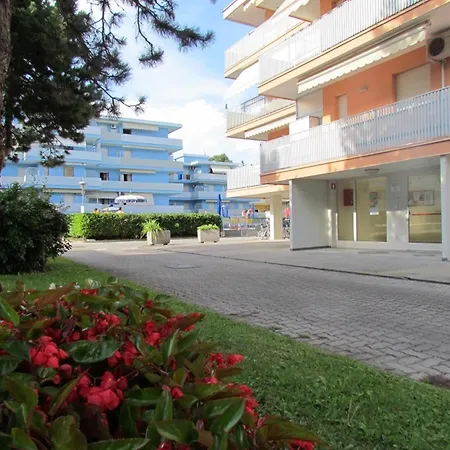 Enjoy A Renovated Flat Surrounded By Pools * ビビオーネ